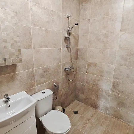 Three-bedroom House In Village, 20 Minutes From The Beach! فيلة *