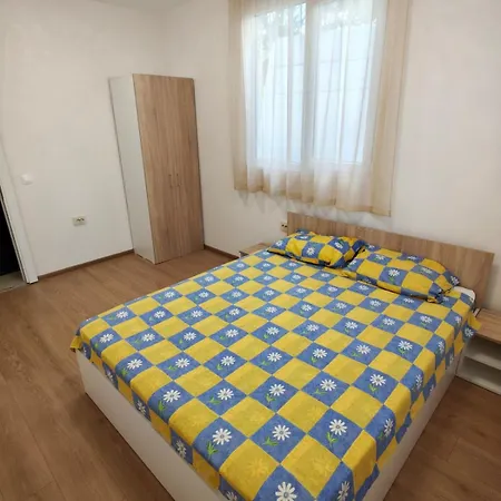 فيلة Three-bedroom House In Village, 20 Minutes From The Beach! *